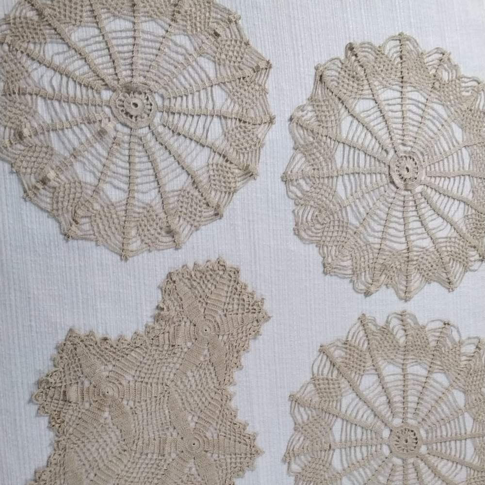 Handmade 5 pieces crotchety tapestries champagne Beige Crotchet Applique Craft
